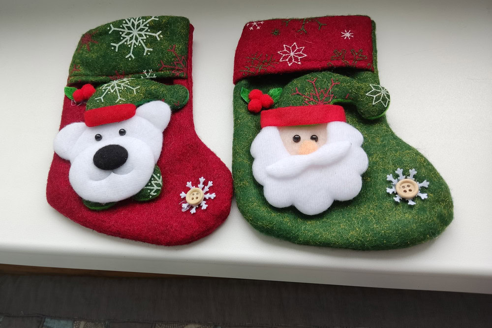 Рождественские носки для камина